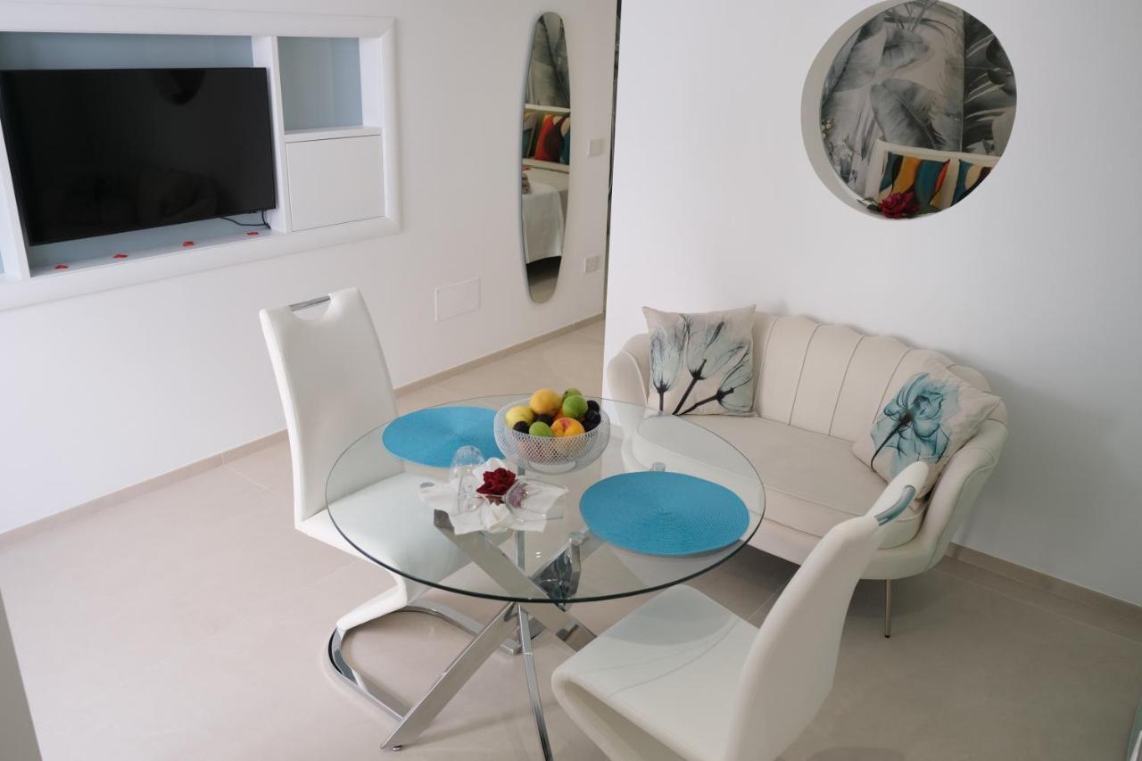 פסקיצ'י Infinity Suite מראה חיצוני תמונה